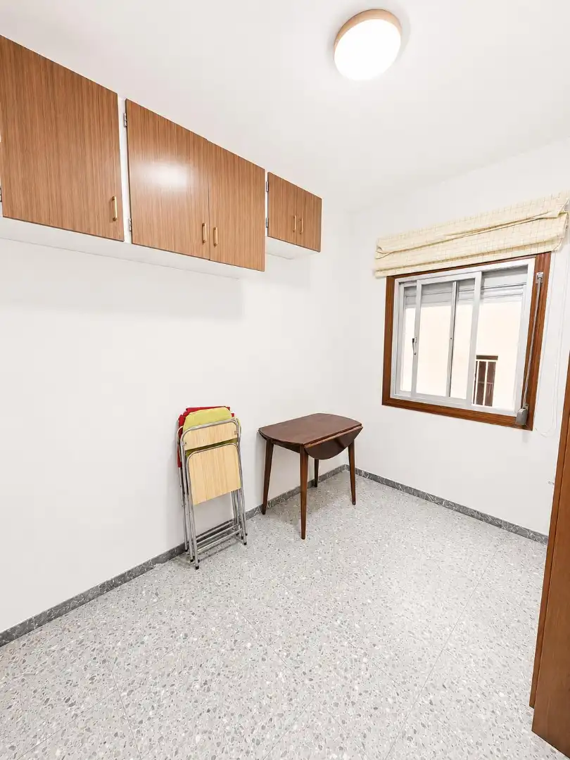 Habitación de Piso en venta en Barcelona con Aire acondicionado, Calefacción y Horno