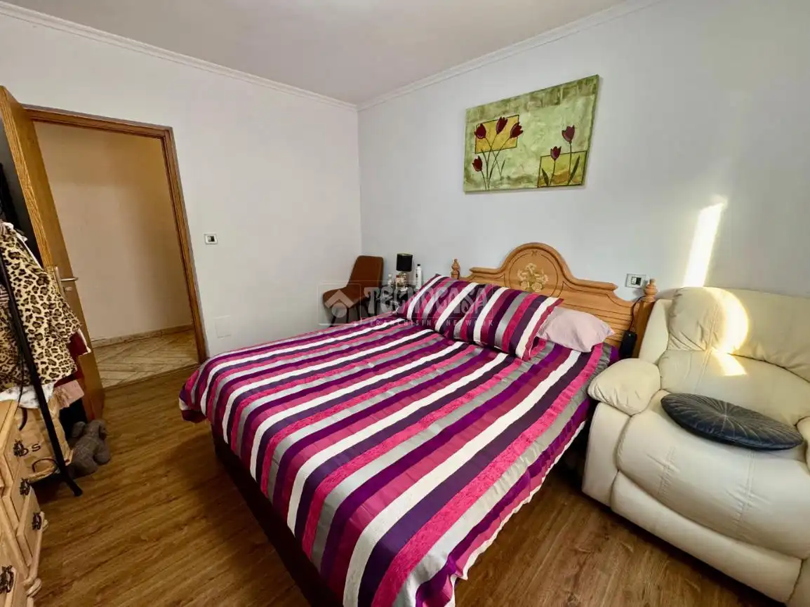 Habitación de Piso en venta en El Astillero   con Calefacción, Parquet y Terraza