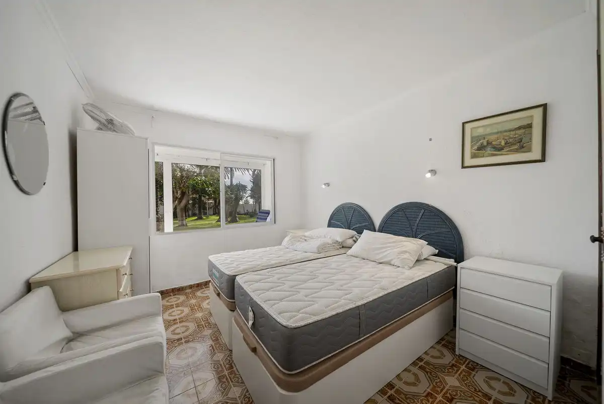 Habitación de Planta baja en venta en Benalmádena con Aire acondicionado y Piscina comunitaria