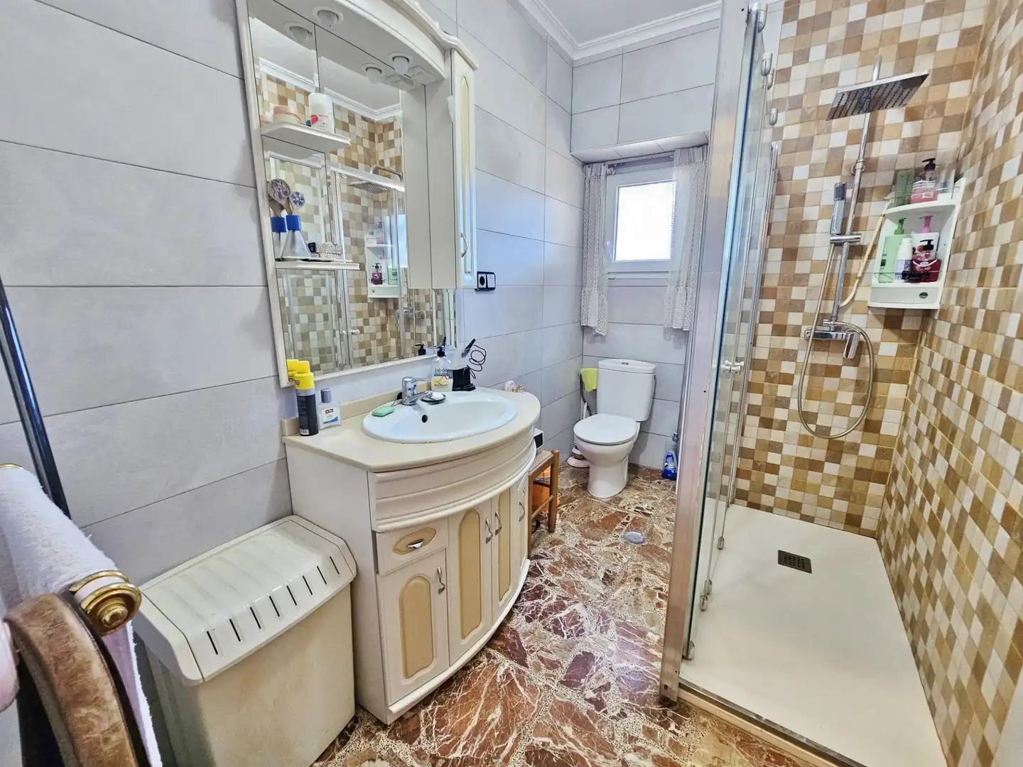 Baño de Finca rústica en venta en Alicante / Alacant