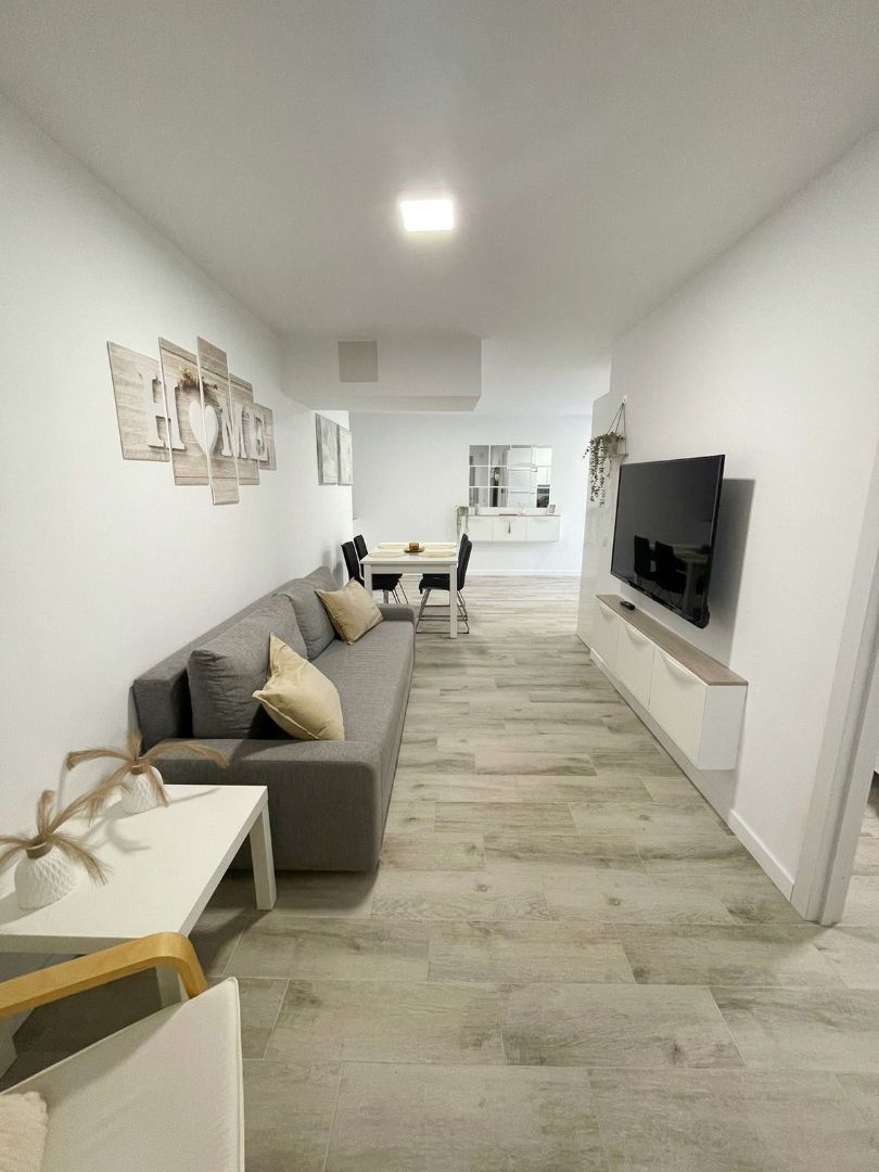 Living room of Planta baja for sale in Benalmádena  with Air Conditioner, Furnished and Community pool