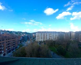 Vista exterior de Apartament en venda en Castrillón amb Calefacció, Parquet i Terrassa