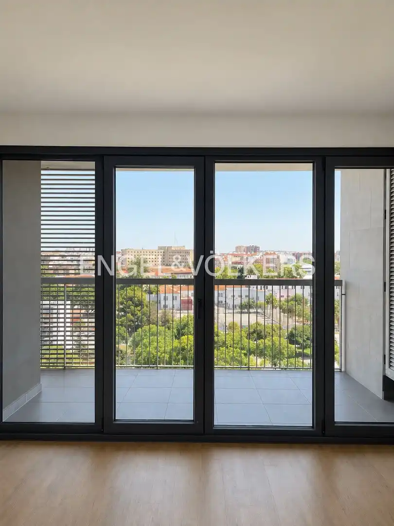 Ático con terraza en alquiler en Patraix