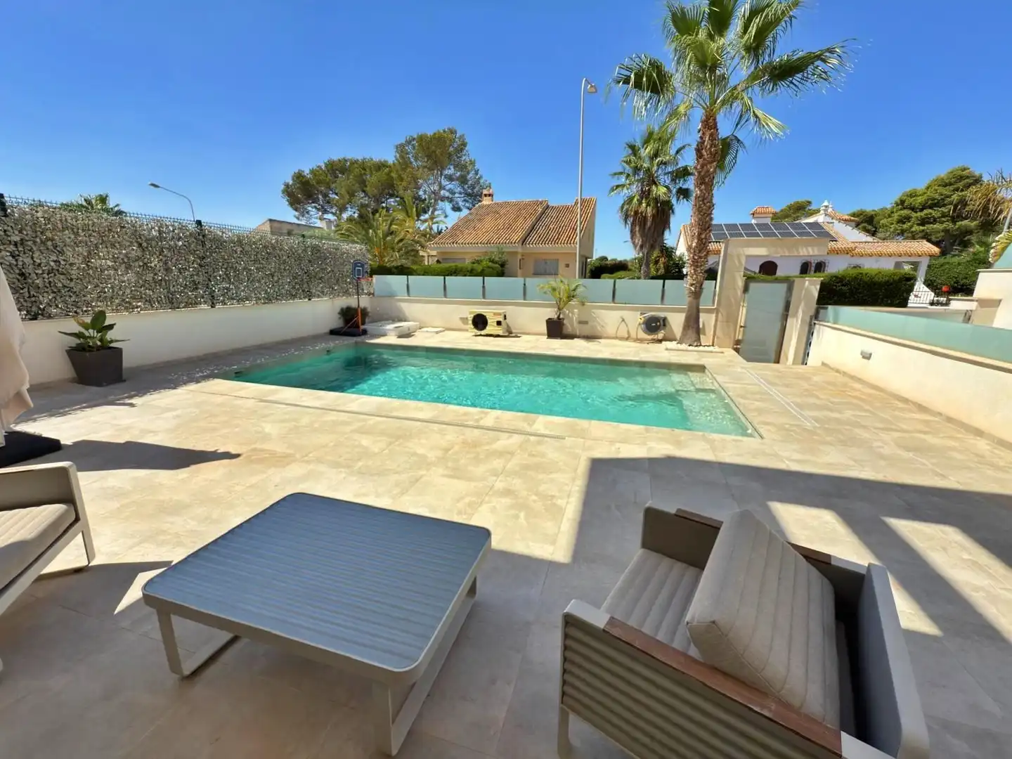 Piscina de Casa o xalet en venda en Orihuela amb Aire condicionat, Calefacció i Jardí privat