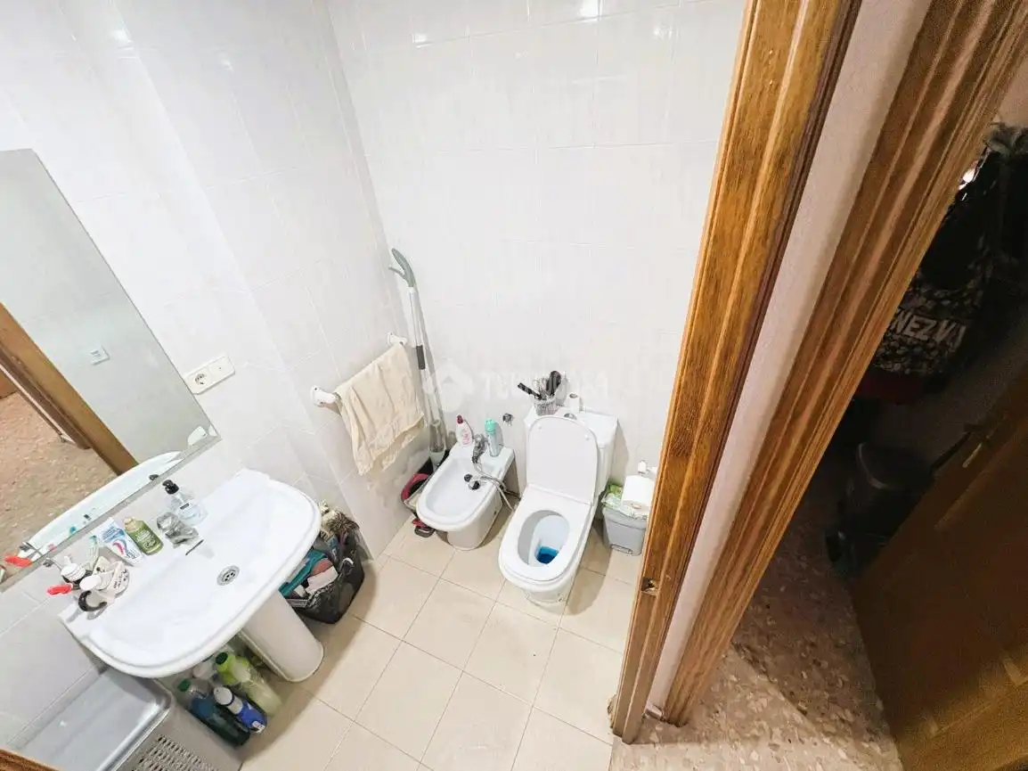 Baño de Piso en venta en Valencia con Aire acondicionado y Balcón
