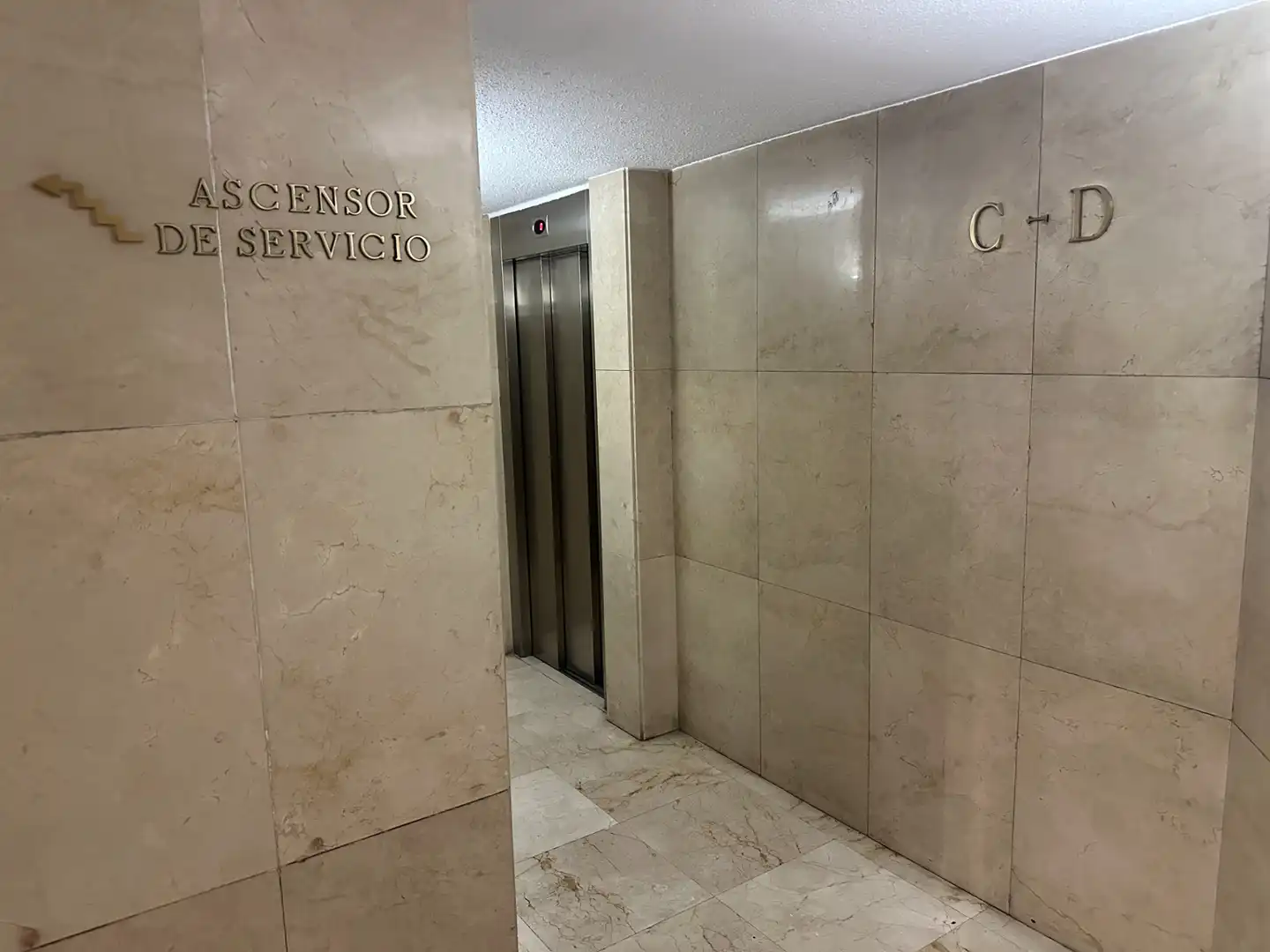 Piso en venta en Burgos con Calefacción, Parquet y Terraza