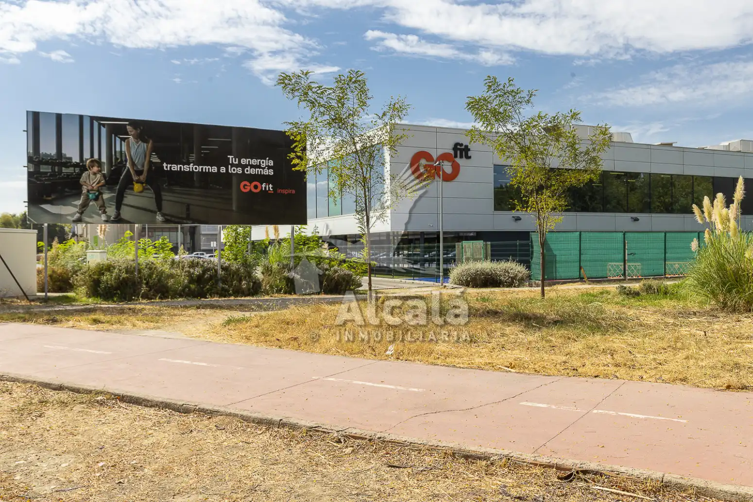 Vista exterior de Pis en venda en Alcalá de Henares amb Aire condicionat, Calefacció i Terrassa