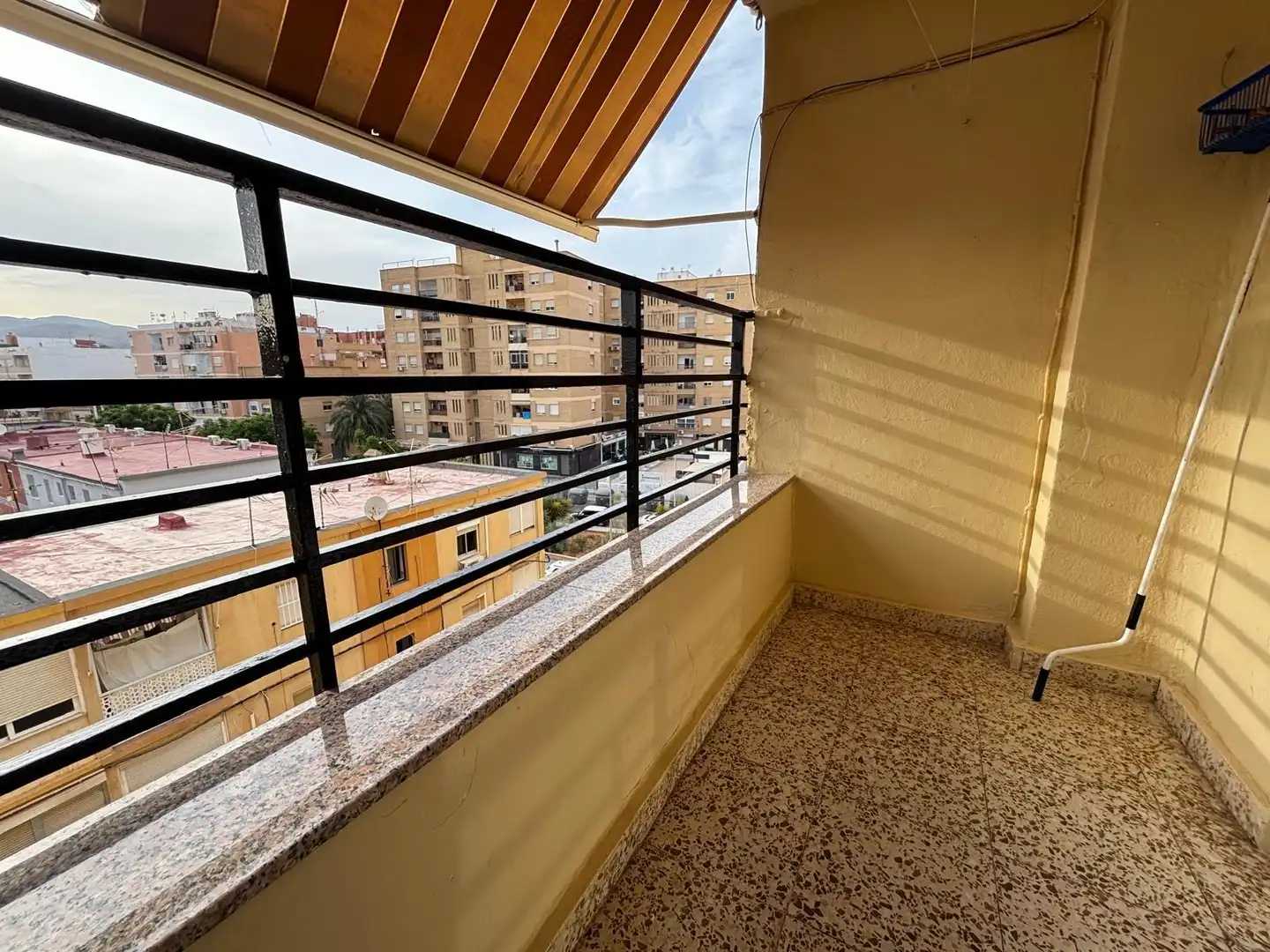 Terrassa de Pis en venda en Almería amb Aire condicionat, Terrassa i Moblat