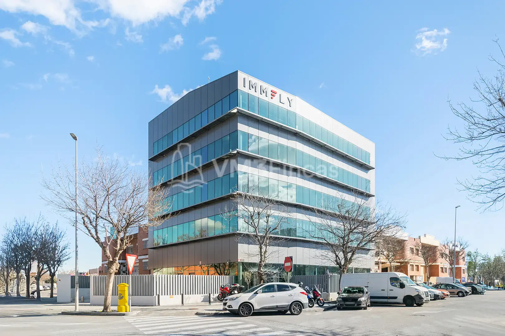 Oficina de lloguer a Carrer Albert Einstein, Almeda - El Corte Inglés