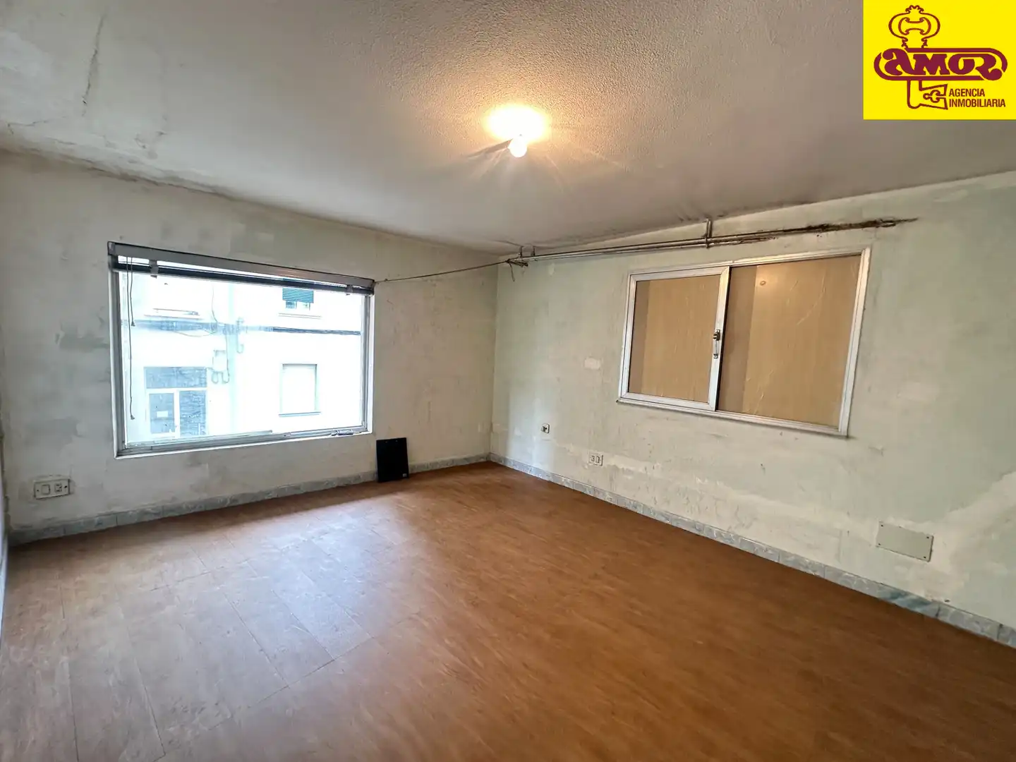 Office for sale in Santiago de Compostela 