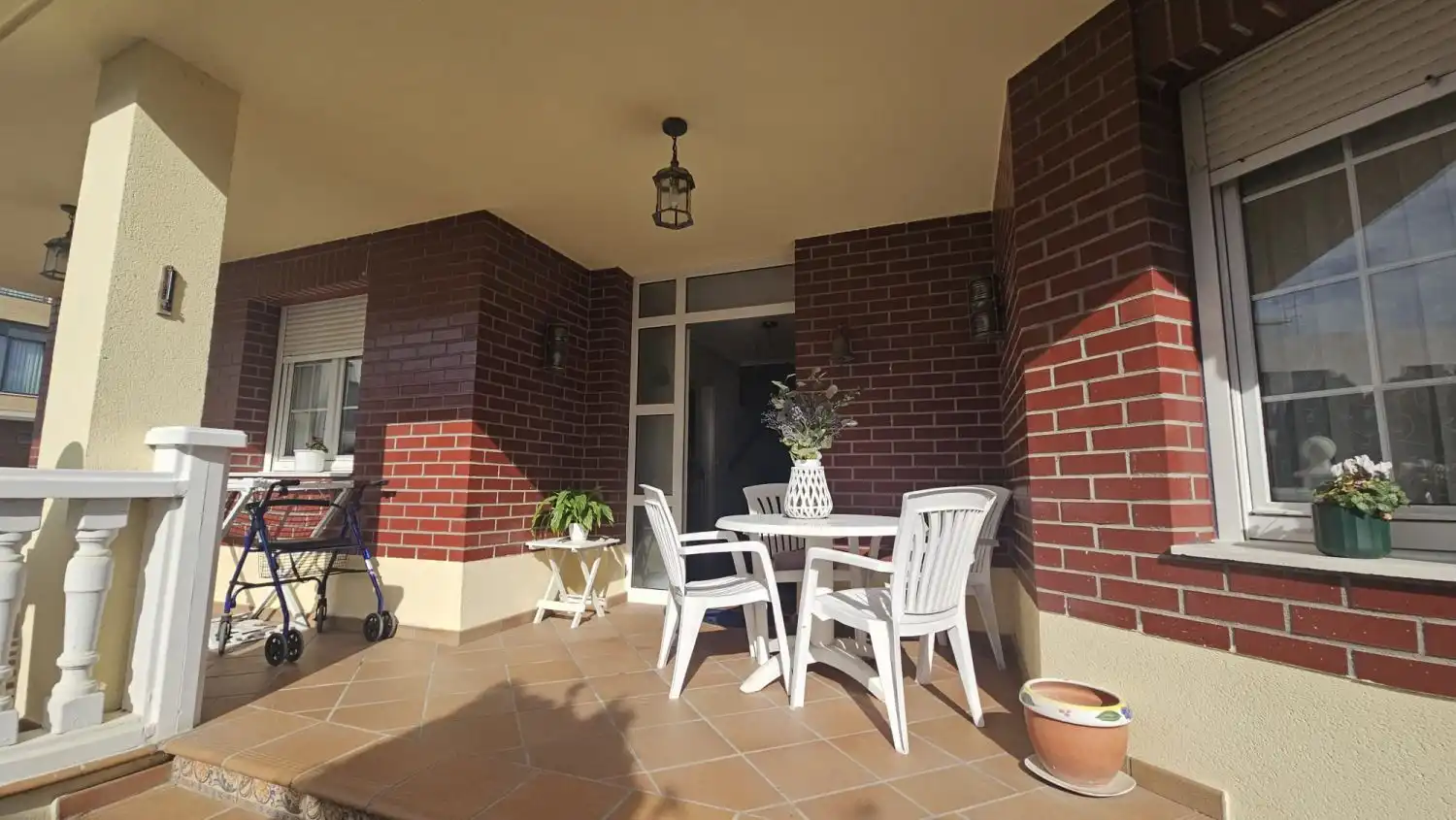 Terrasse von Haus oder Chalet zum Verkauf in Santa Cruz de Bezana mit Heizung
