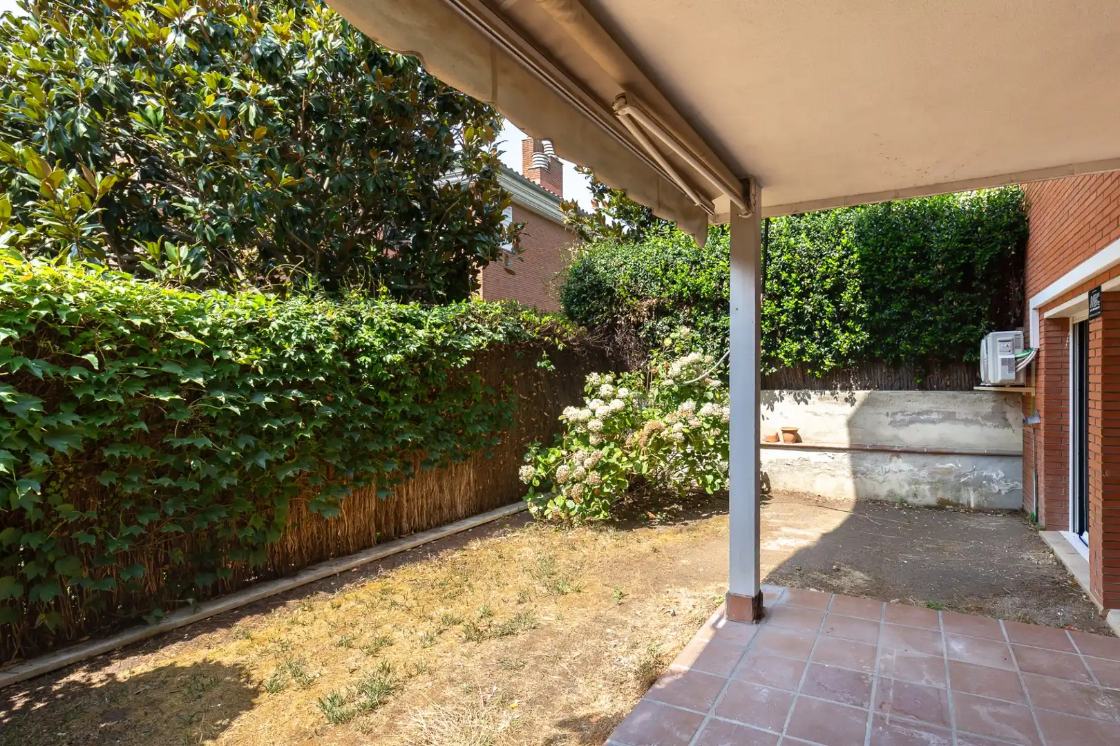 Jardí de Planta baixa en venda en Sant Cugat del Vallès amb Aire condicionat, Calefacció i Traster