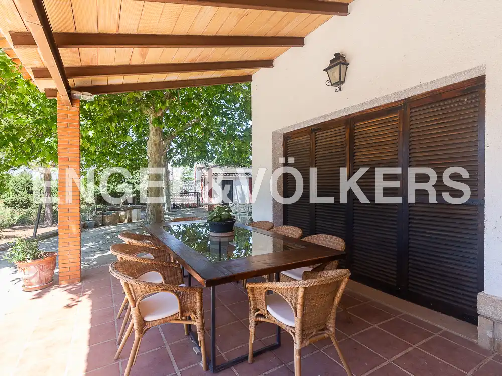 Terrace of Houses for sale in Requena  with Heating, Private garden and Terrace