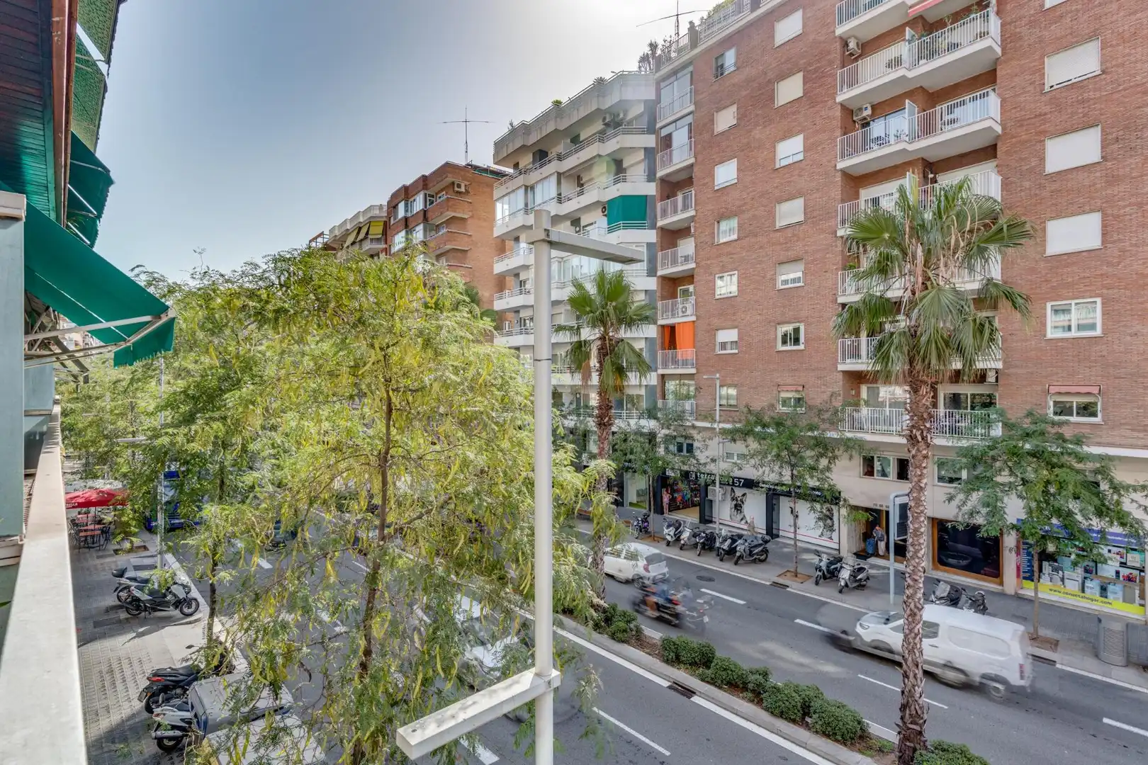 Exterior view of Flat for sale in Barcelona  with Heating, Terrace and Balcony