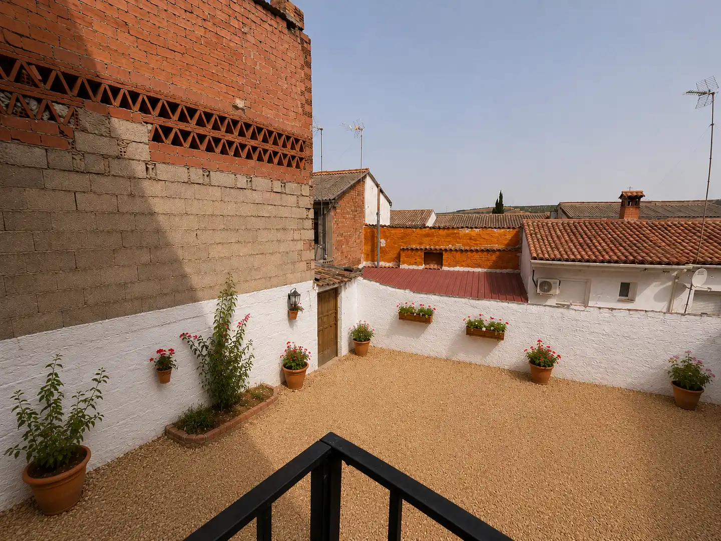Terrassa de Casa adosada en venda en Montizón amb Aire condicionat, Calefacció i Jardí privat