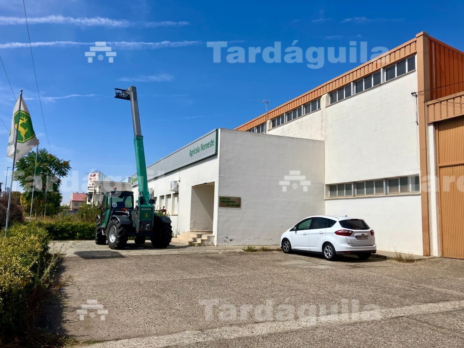 Parking of Industrial buildings for sale in Salamanca Capital