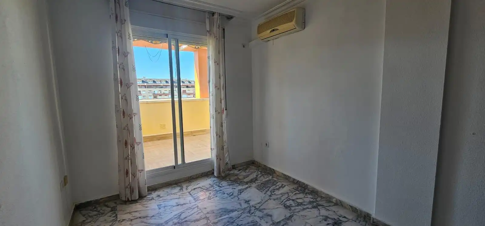 Àtic amb ascensor de lloguer a Calle TREBOL, imagen 7