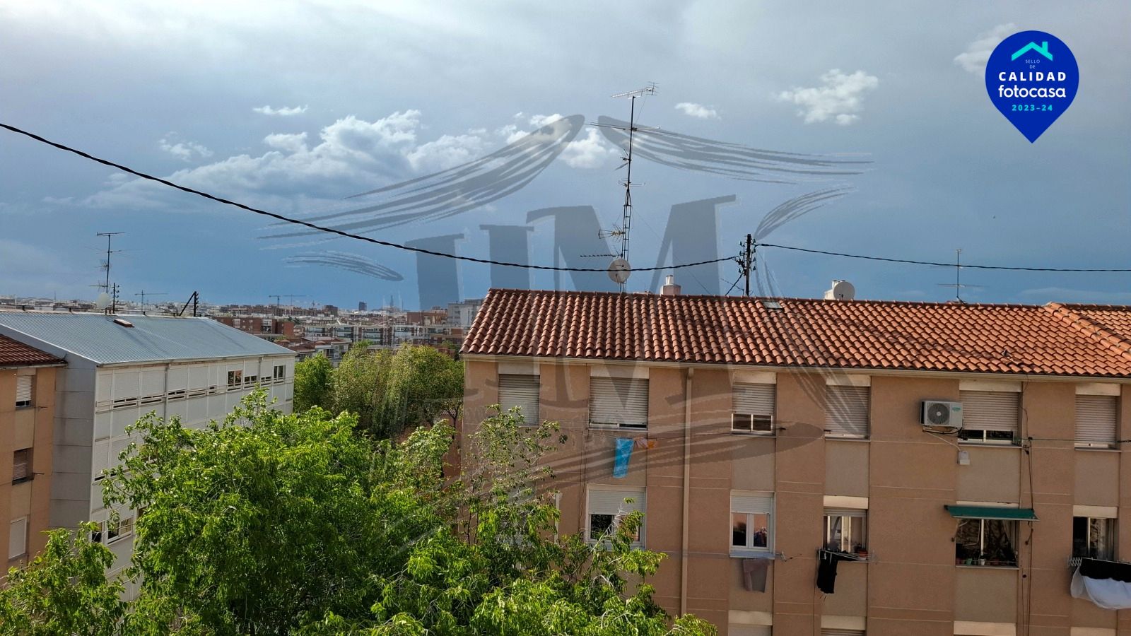 Vista exterior de Piso en venta en  Madrid Capital con Aire acondicionado, Parquet y Horno