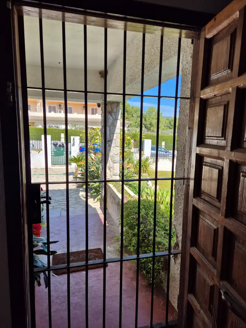 Vista exterior de Casa o xalet en venda en Cubelles amb Aire condicionat, Calefacció i Terrassa