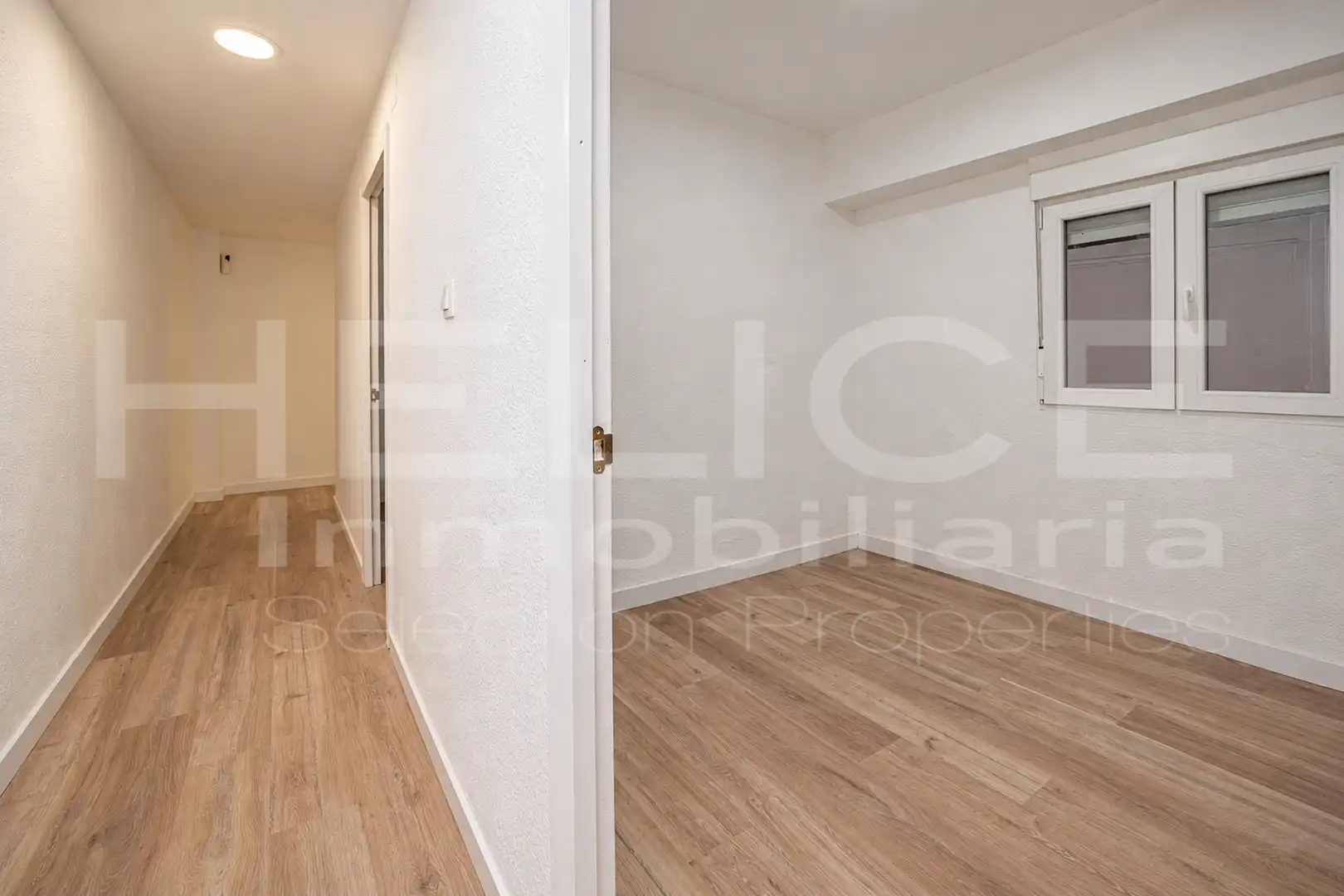Piso en venta en Paterna con Aire acondicionado, Calefacción y Parquet