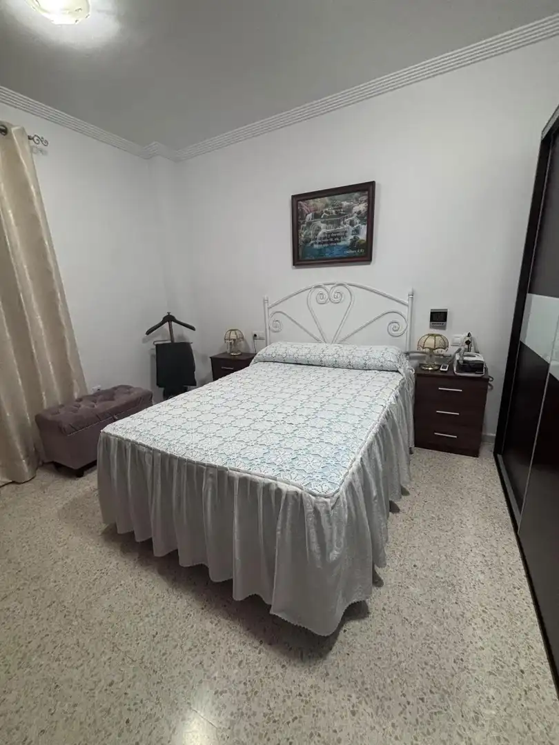 Erdgeschosswohnung zum Verkauf in Los Palacios y Villafranca, imagen 2