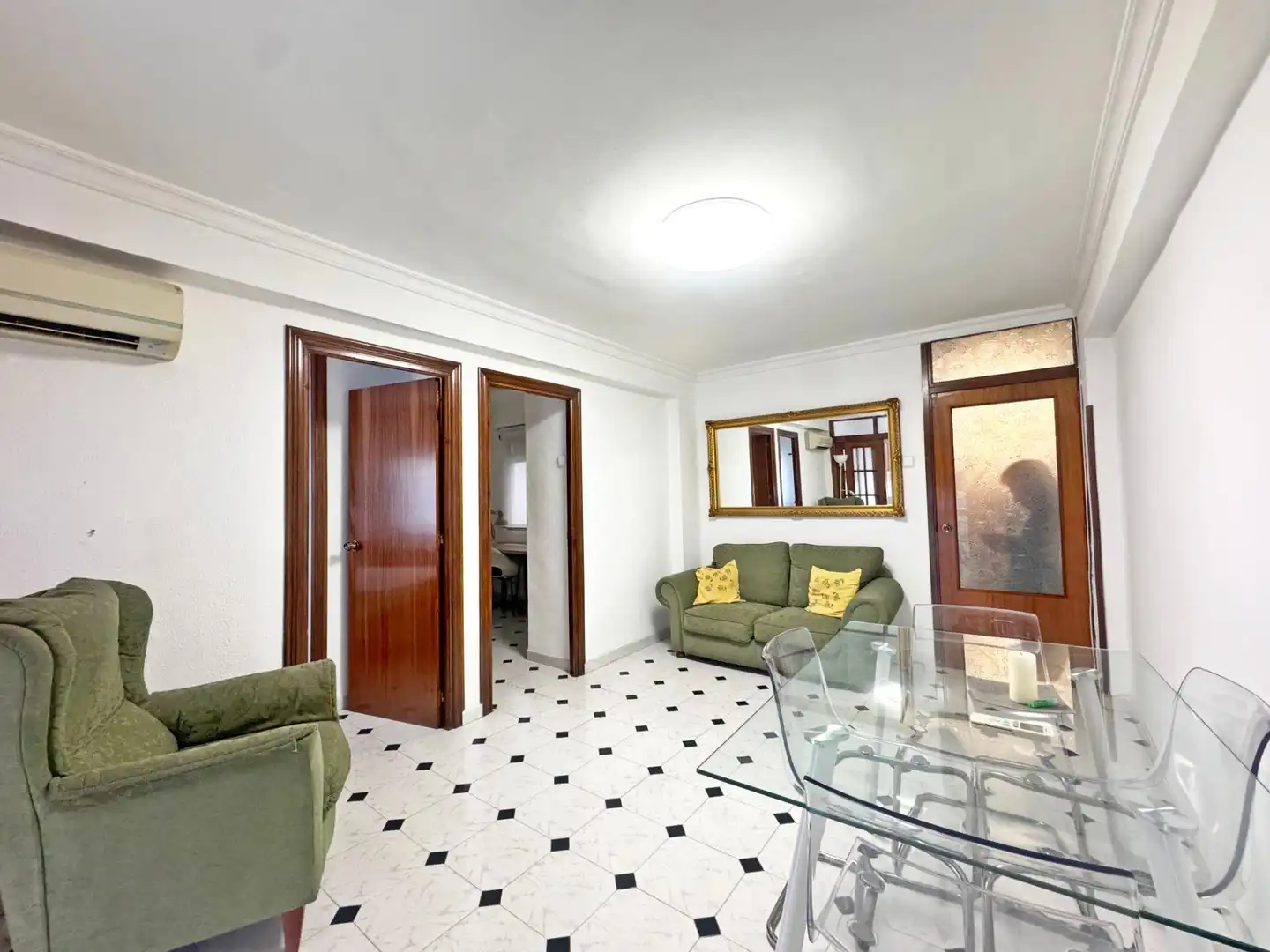 Sala d'estar de Pis en venda en Málaga amb Aire condicionat, Terrassa i Moblat