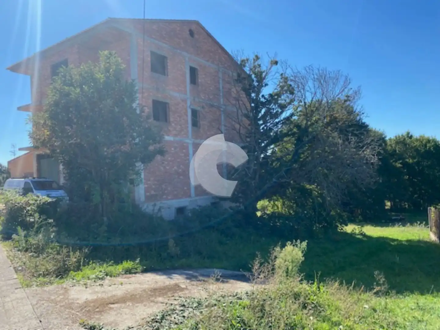 Vista exterior de Edificio en venta en A Merca  
