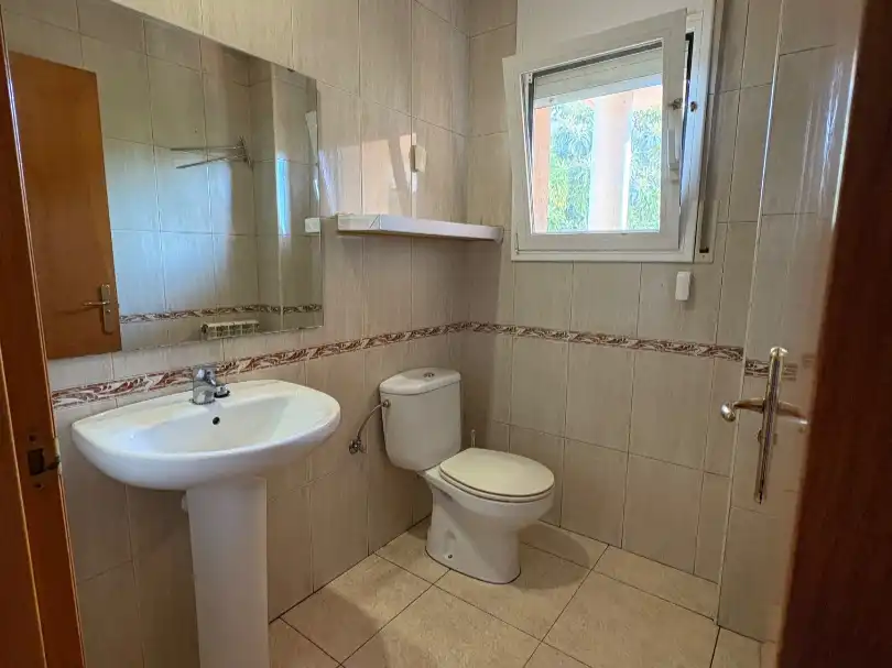 Bathroom of Houses for sale in Sarrià de Ter  with Terrace and Balcony