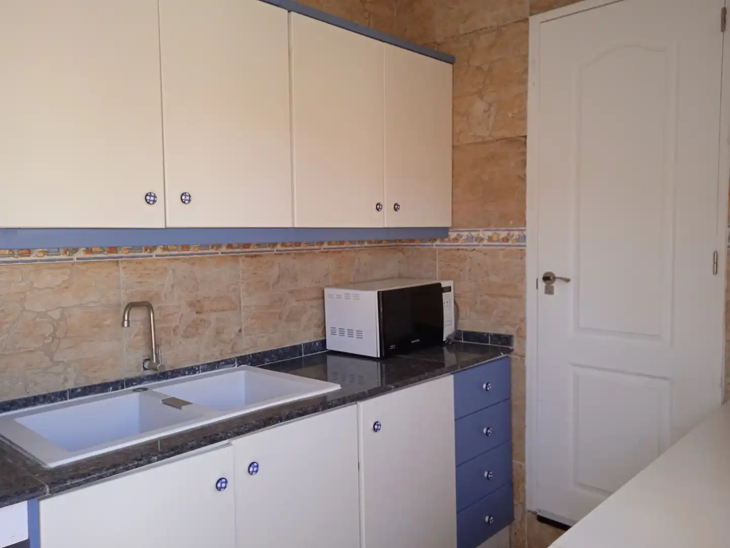 Kitchen of Detached homes for sale in L'Eliana  with Air Conditioner, Heating and Private garden