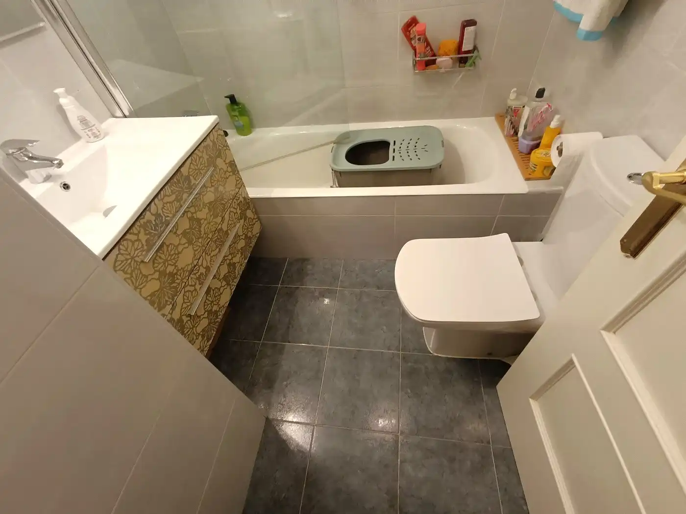 Baño de Ático en venta en Urduliz con Calefacción, Terraza y Trastero