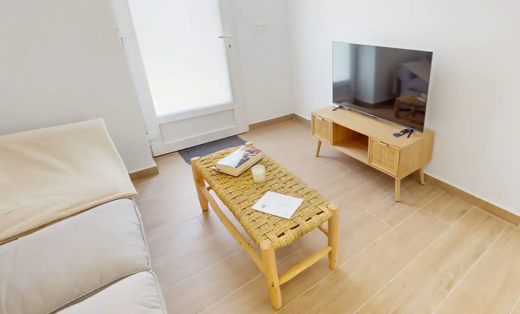 Wohnzimmer von Wohnung zur Miete in Dénia mit Parkett und Möbliert