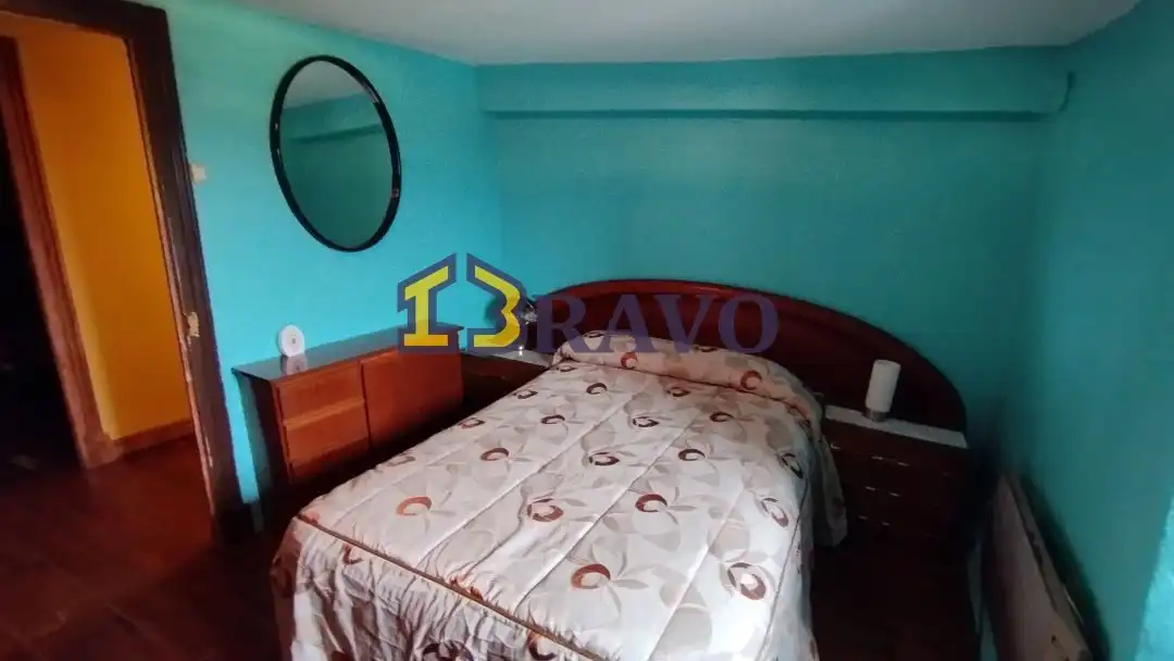 Dormitori de Casa o xalet en venda en Valle de Losa amb Jardí privat i Terrassa