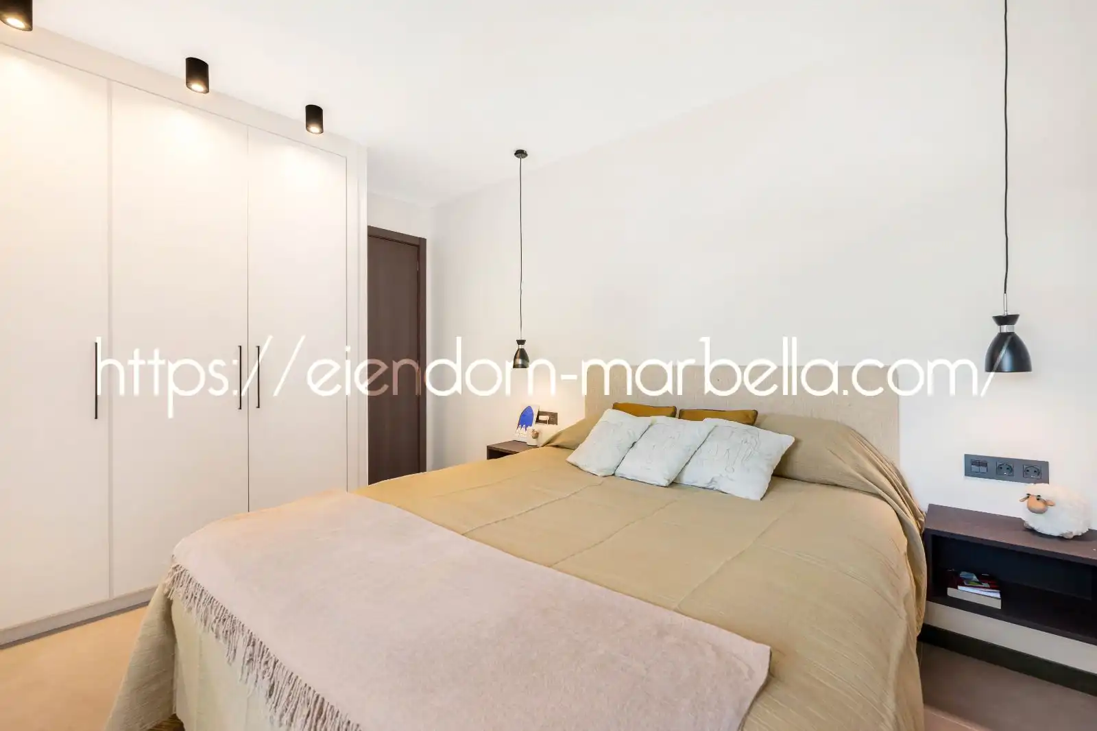Detached house with pool for sale in Elviria - Cabopino, imagen 18