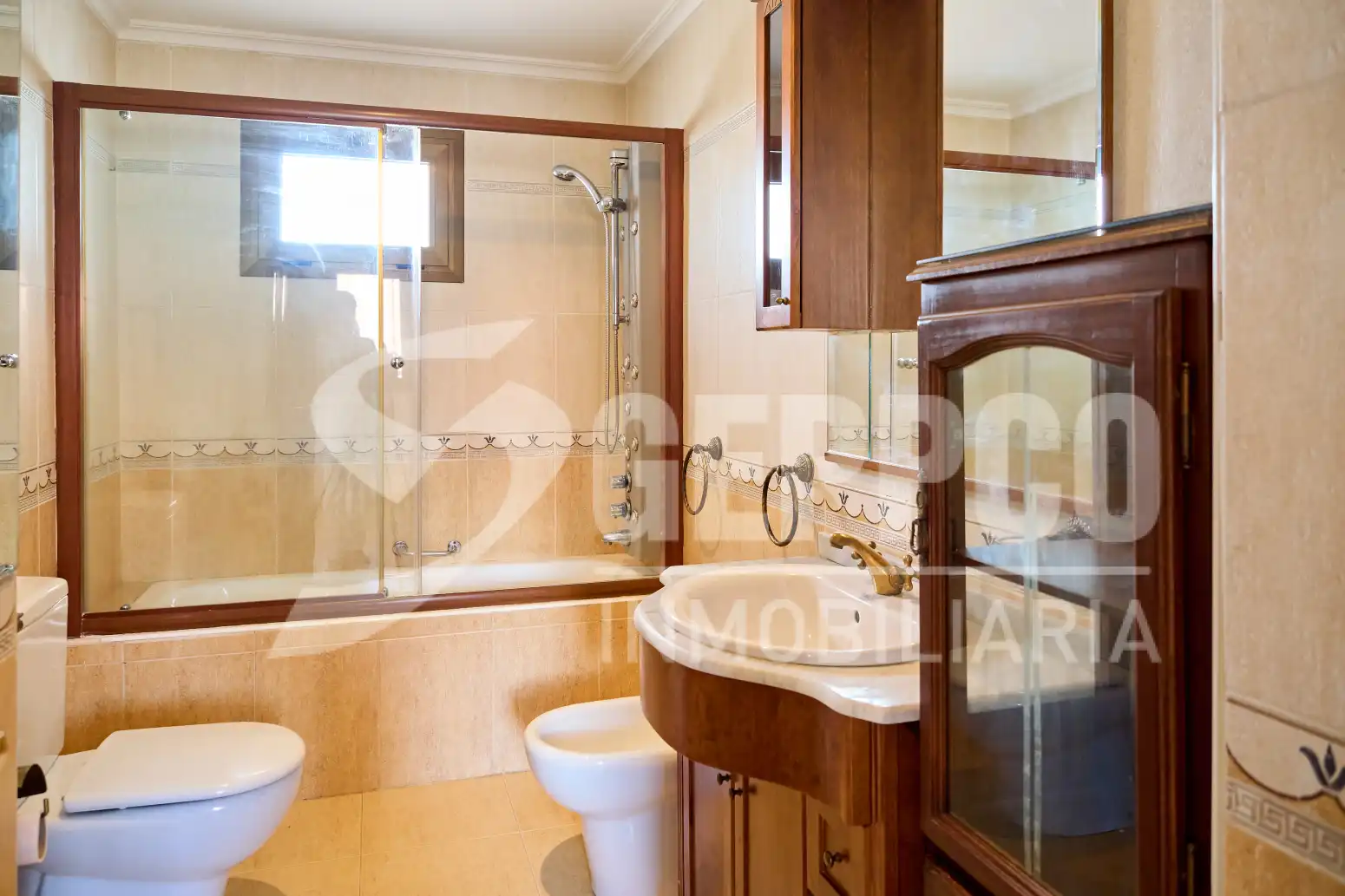 Baño de Ático de alquiler en Madrid
