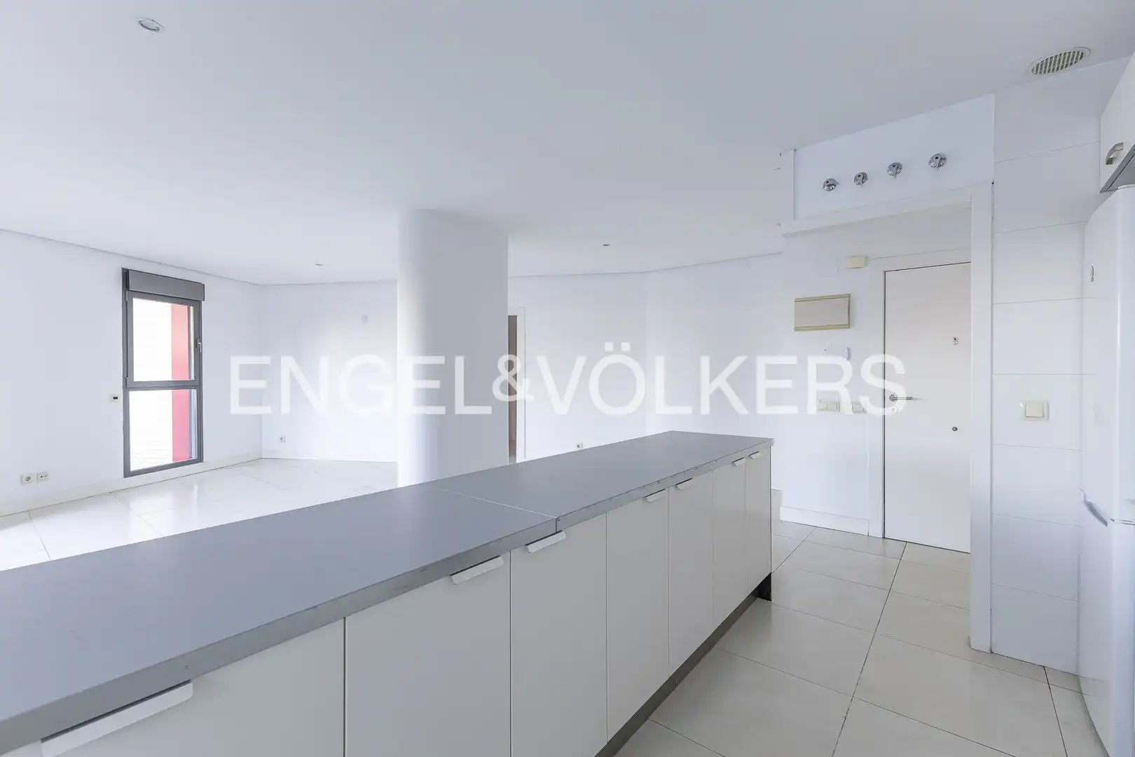 Cocina de Piso en venta en Madrid con Aire acondicionado, Calefacción y Jardín privado