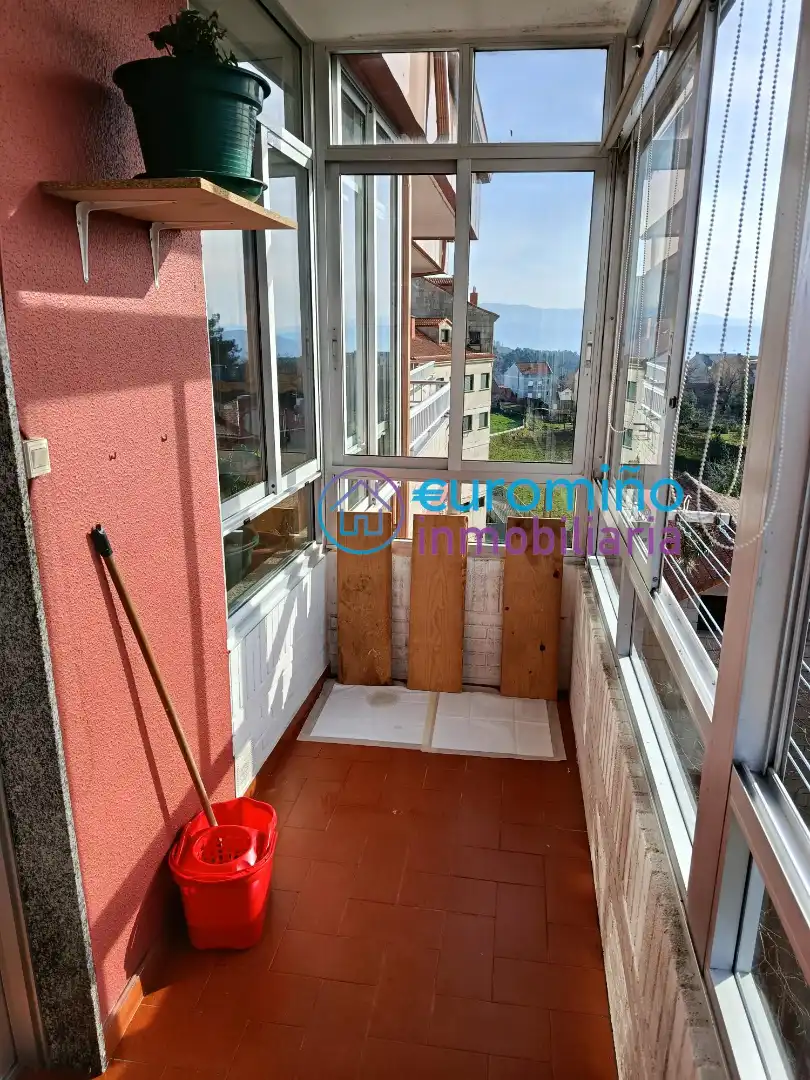 Terraza de Piso en venta en A Cañiza   con Calefacción, Trastero y Amueblado