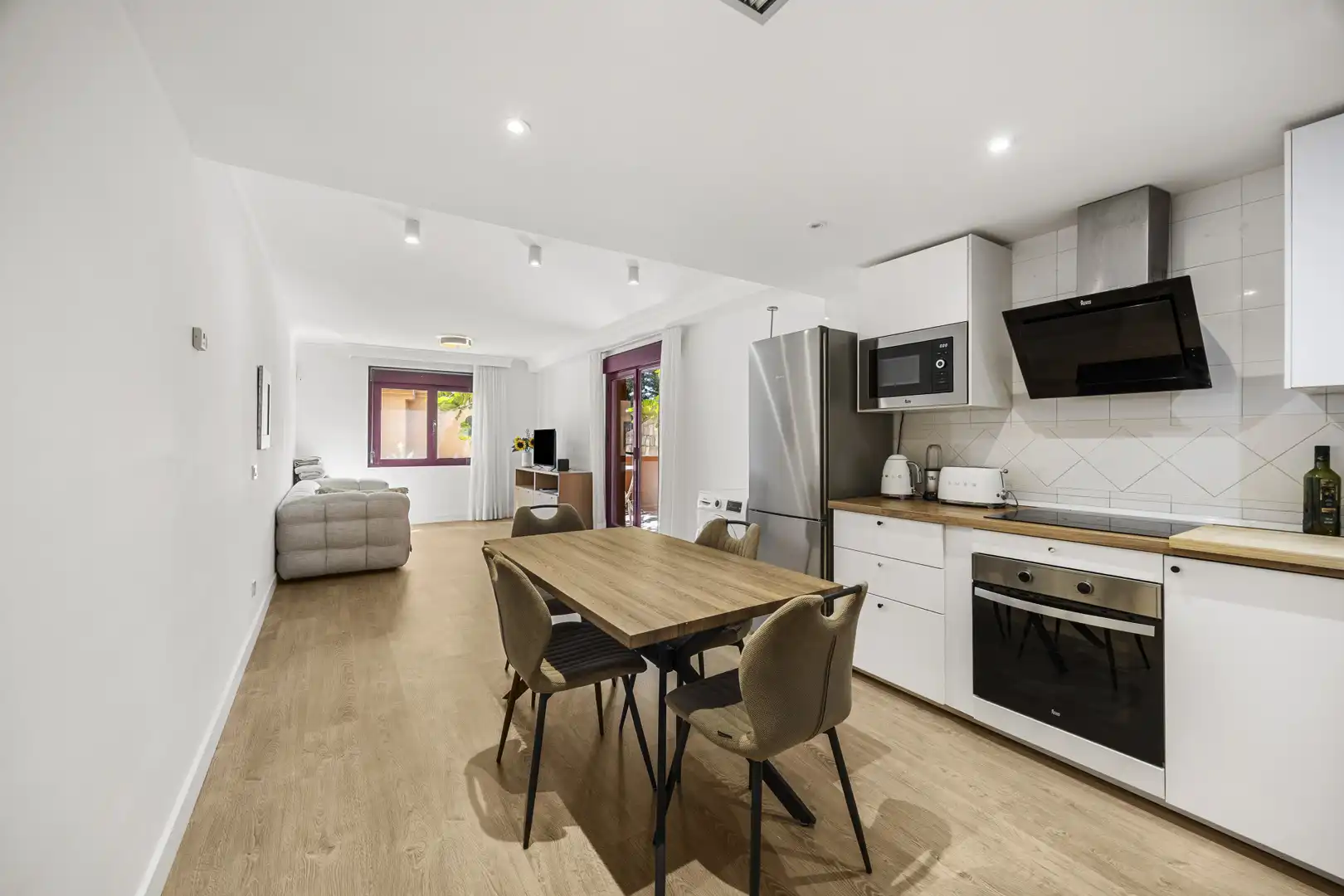 Cocina de Apartamento en venta en Benahavís con Aire acondicionado, Terraza y Piscina