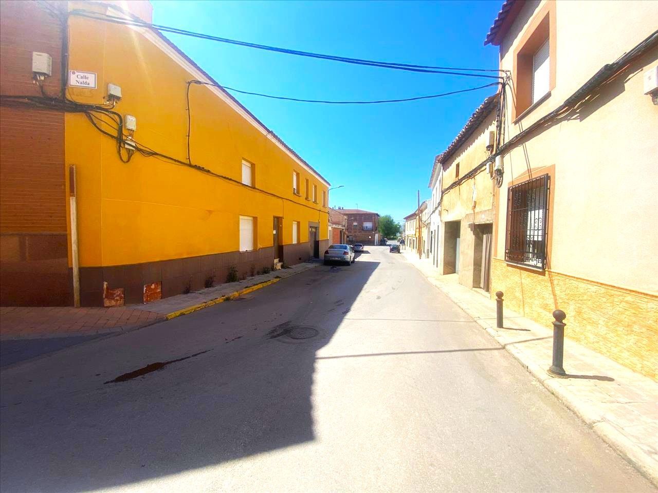 Vista exterior de Finca rústica en venda en Madridejos amb Terrassa i Traster