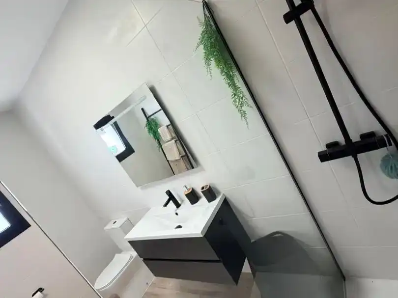 Badezimmer von Maisonette zum Verkauf in Mojácar mit Klimaanlage, Schwimmbad und Balkon