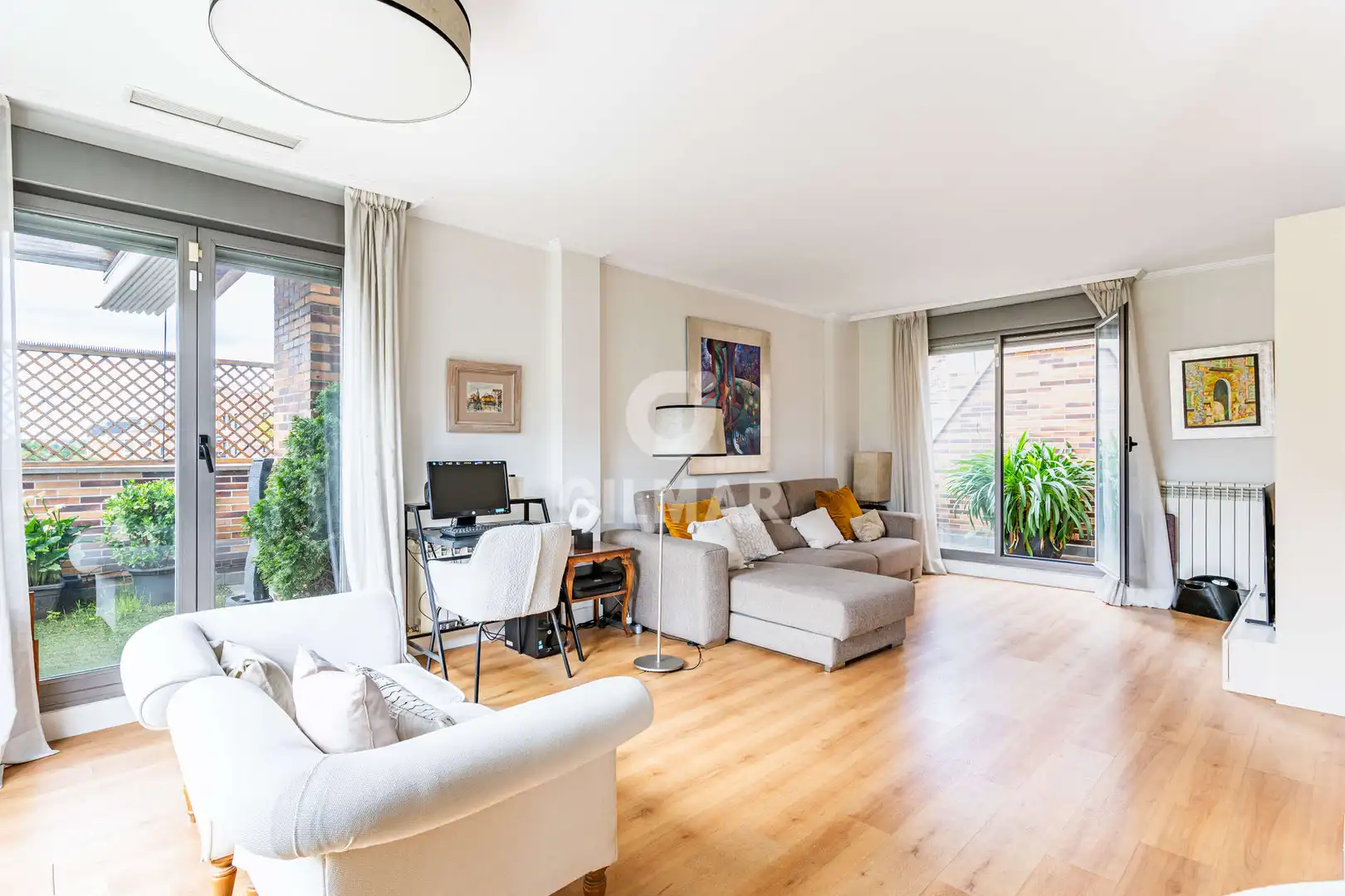 Wohnzimmer von Maisonette zum Verkauf in Madrid mit Heizung, Privatgarten und Abstellraum