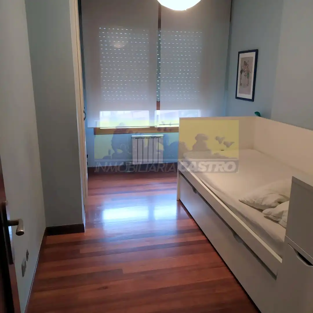 Schlafzimmer von Wohnung zur Miete in Castro-Urdiales mit Heizung, Möbliert und Balkon