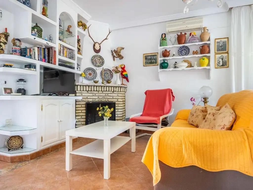 Sala d'estar de Casa o xalet en venda en Chiclana de la Frontera amb Aire condicionat, Calefacció i Jardí privat