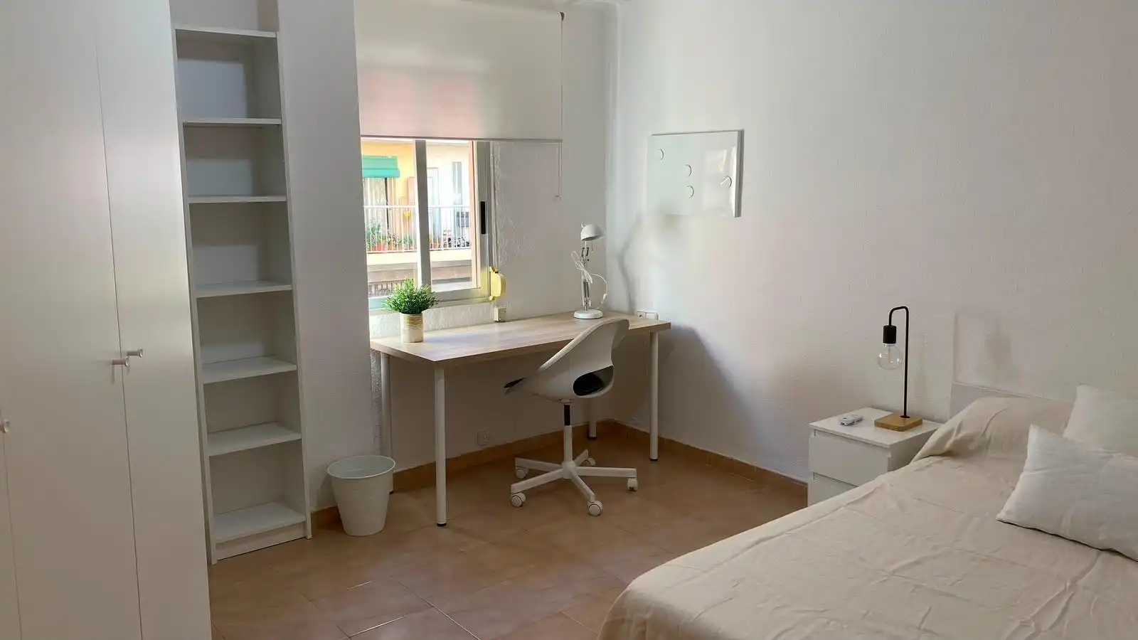 Habitación de Piso de alquiler en Valencia con Terraza
