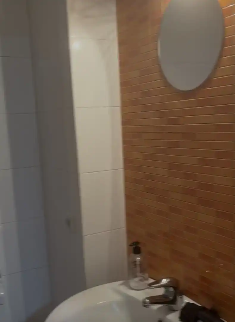Badezimmer von Wohnung zur Miete in Lucena mit Privatgarten, Schwimmbad und Möbliert