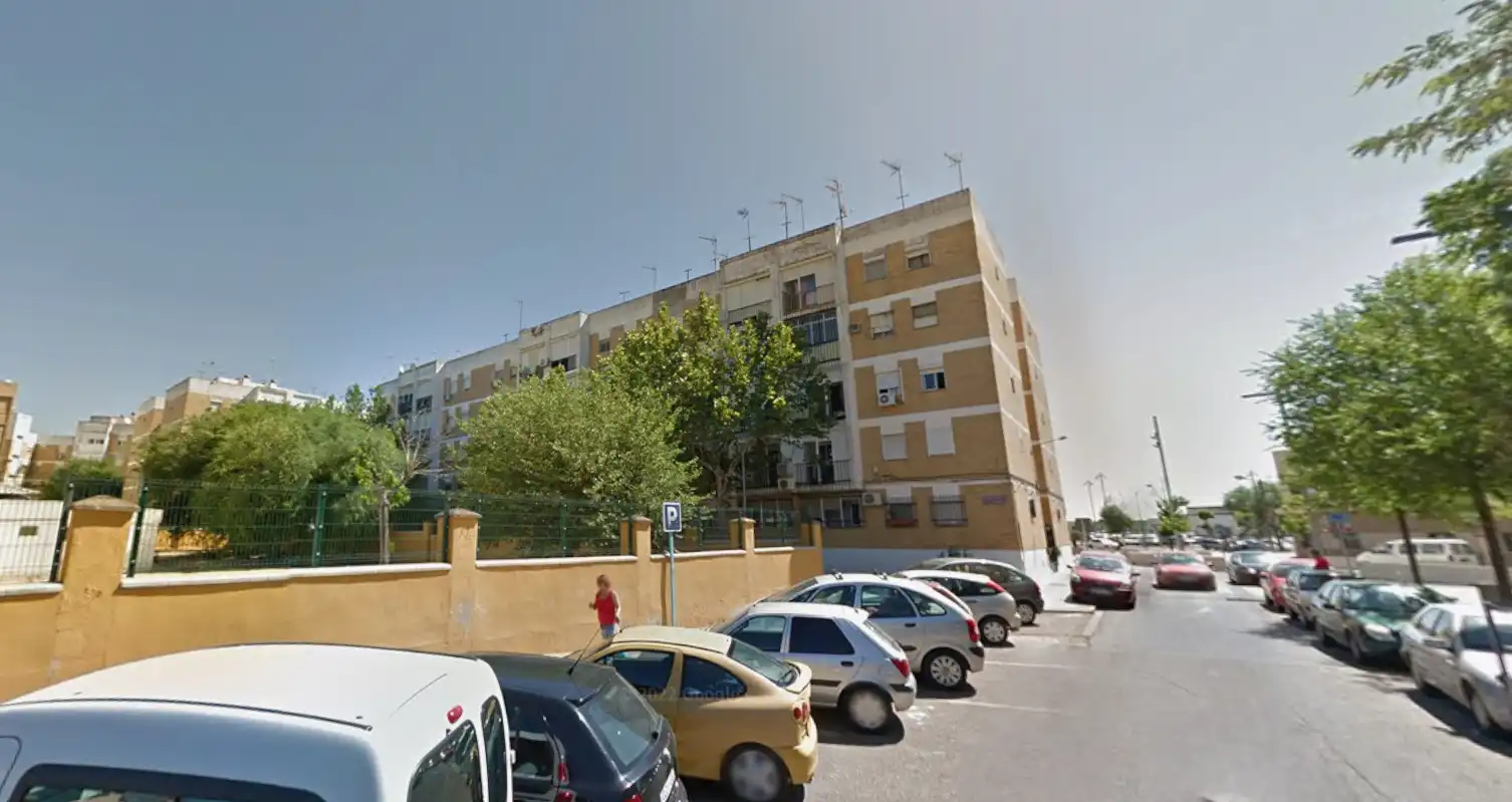 House for sale in ARQUITECTO TALAVERA