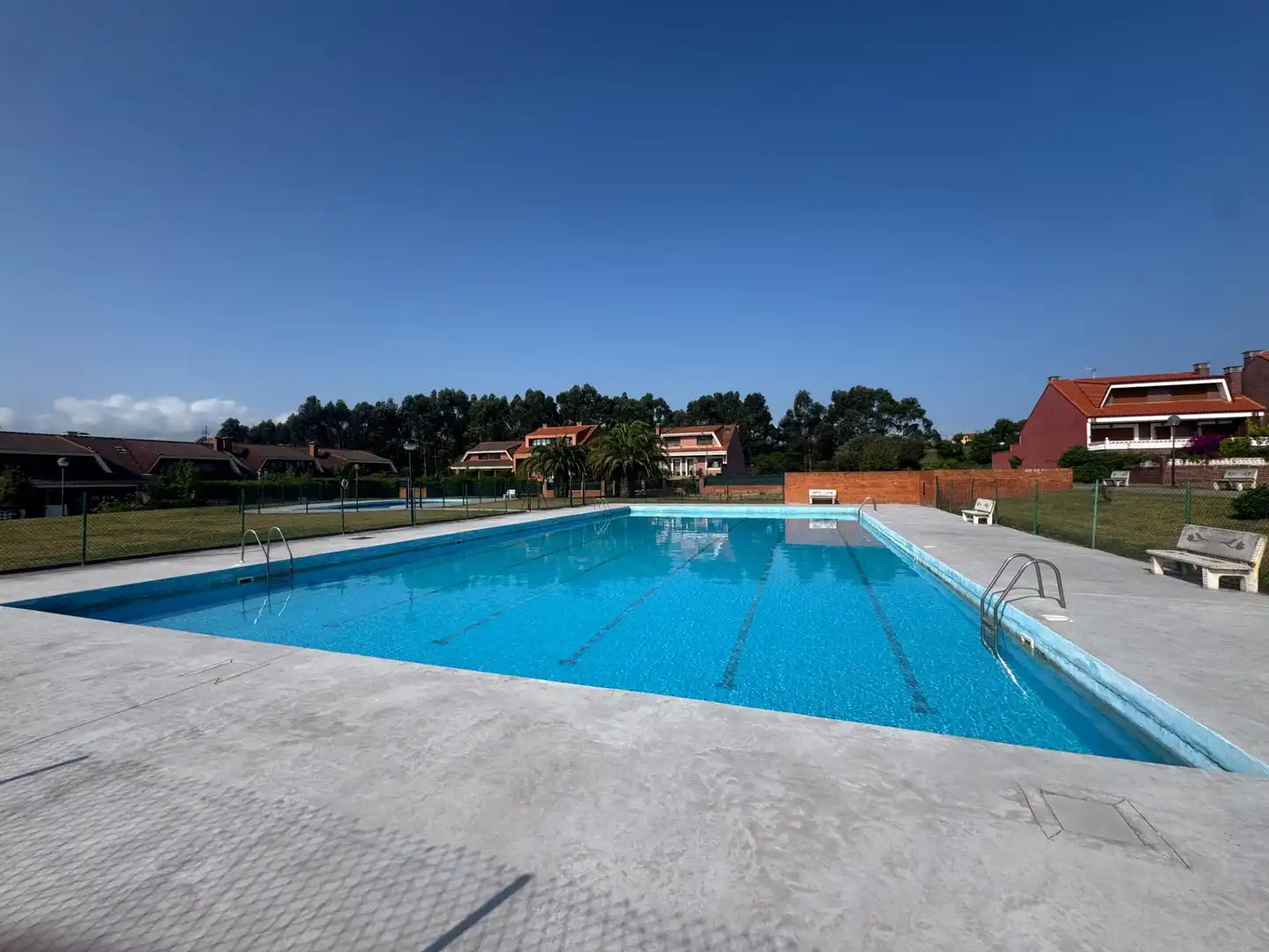 Piscina de Residencial en venta en Gozón