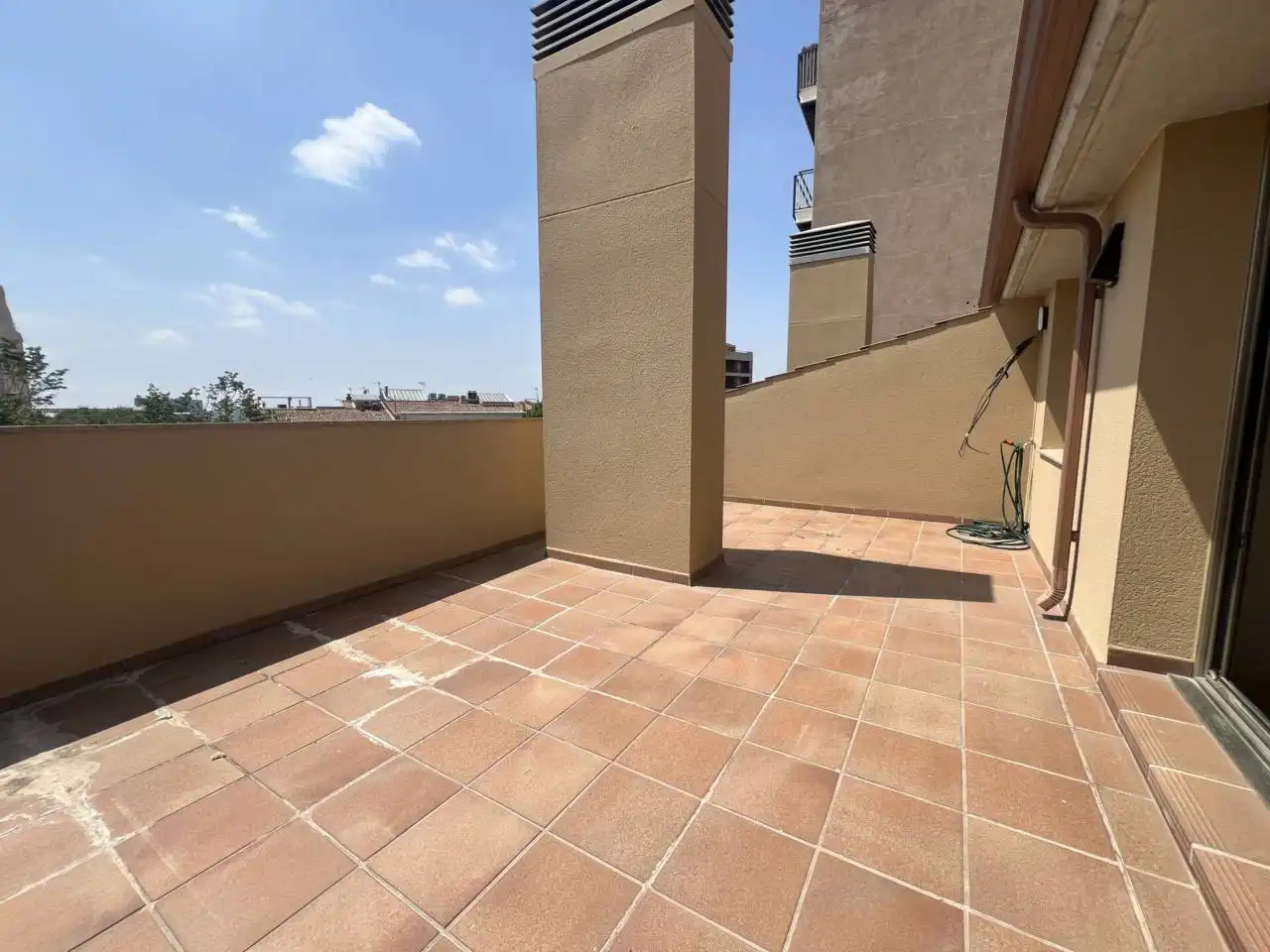 Terrassa de Dúplex de lloguer en Terrassa amb Aire condicionat, Calefacció i Terrassa