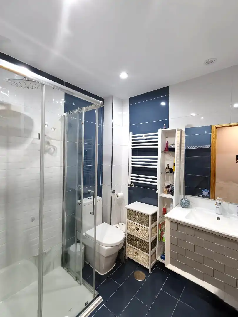Baño de Piso en venta en Fuenlabrada con Calefacción