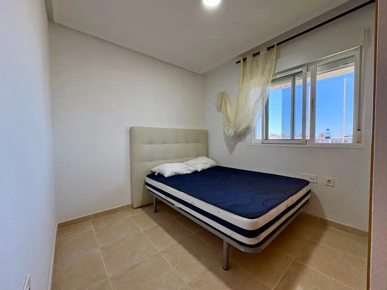 Habitación de Piso en venta en Guardamar del Segura con Aire acondicionado, Calefacción y Terraza