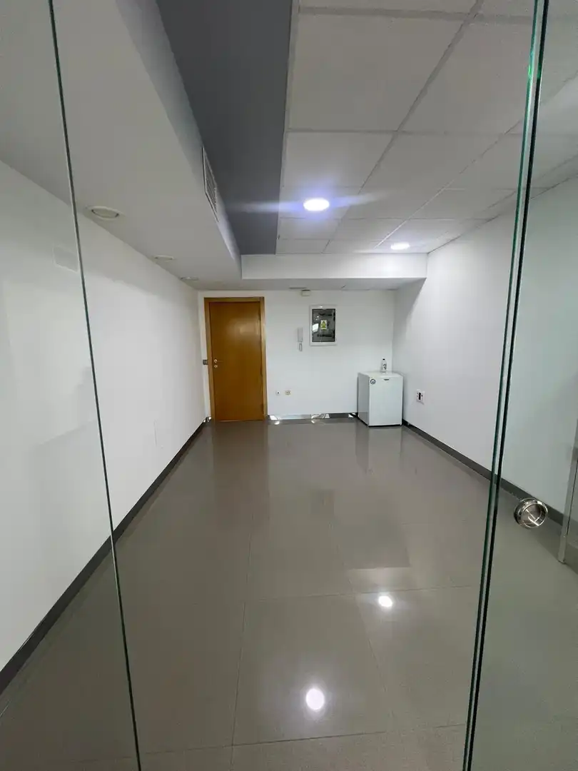 Oficina de lloguer en Murcia amb Traster